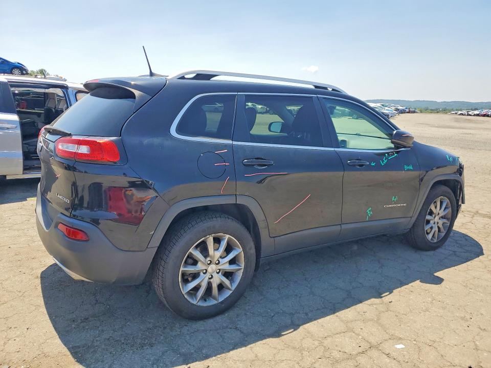 61902126 :رقم المزاد ، 1C4PJMDS6HD228331 vin ، 2017 Jeep Cherokee مزاد بيع