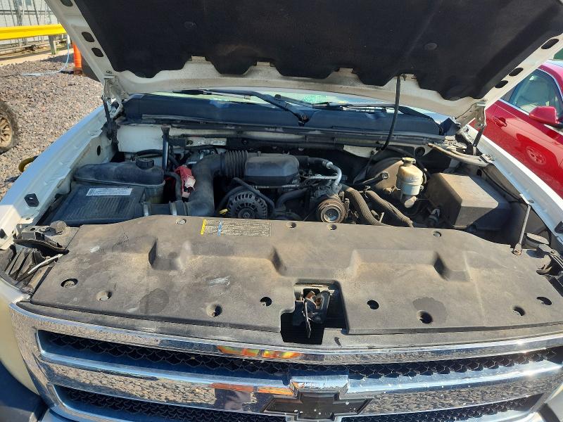Продажа на аукционе авто 2007 Chevrolet Silverado, vin: 1GCEC14XX7Z639762, номер лота: 61565136