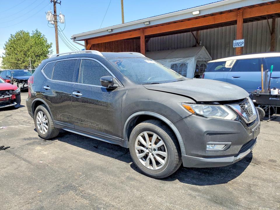 Продаж на аукціоні авто 2018 Nissan Rogue, vin: KNMAT2MV7JP501859, номер лоту: 61626756