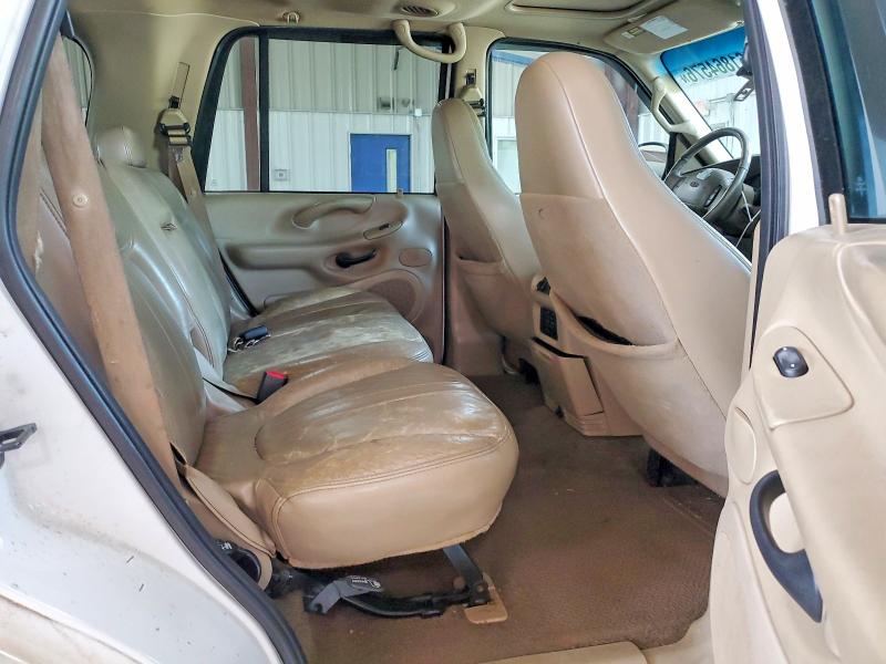 2000 Ford Expedition მანქანა იყიდება აუქციონზე, vin: 1FMPU18L1YLC35746, აუქციონის ნომერი: 61864576