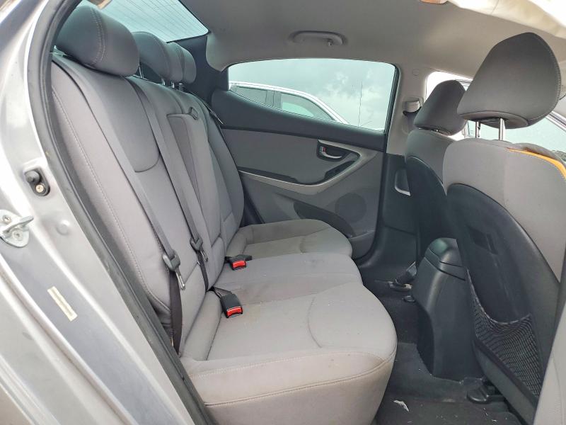 60200436 :رقم المزاد ، KMHDH4AE6FU280046 vin ، 2015 Hyundai Elantra مزاد بيع
