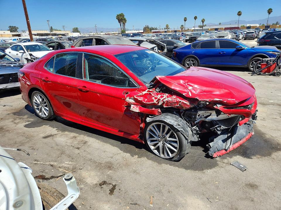 Продаж на аукціоні авто 2022 Toyota Camry, vin: 4T1G11AK2NU011188, номер лоту: 61870486