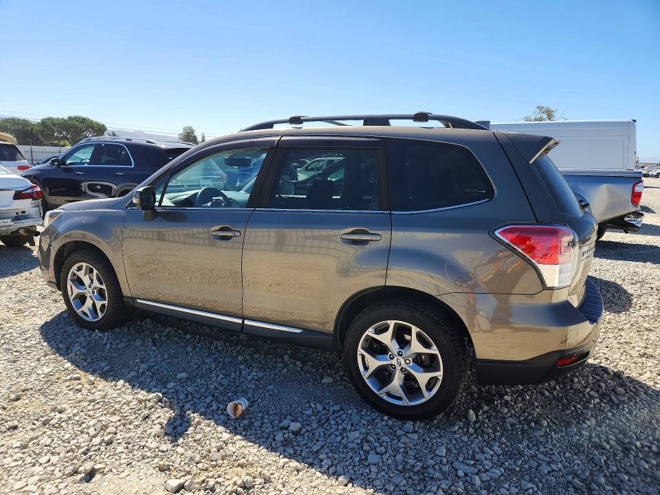 61587656 :رقم المزاد ، JF2SJAWC9JH538004 vin ، 2018 Subaru Forester مزاد بيع