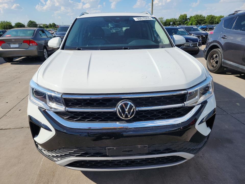 2022 Volkswagen Taos მანქანა იყიდება აუქციონზე, vin: 3VV2X7B24NM045900, აუქციონის ნომერი: 60010226
