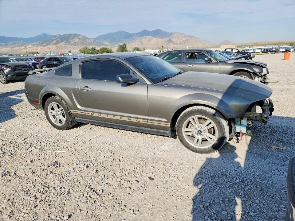 60856016 :رقم المزاد ، 1ZVFT80N655238566 vin ، 2005 Ford Mustang مزاد بيع