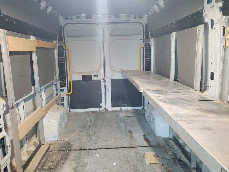 61761216 :رقم المزاد ، 3C6TRVDG9JE161258 vin ، 2018 Ram Promaster 2500 مزاد بيع