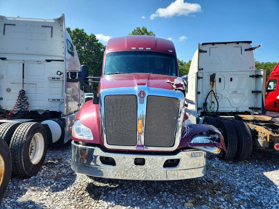 Продажа на аукционе авто 2020 Kenworth Construction, vin: 1XKYD49X1LJ357477, номер лота: 62822326