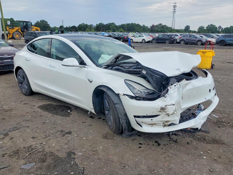 61981656 :رقم المزاد ، 5YJ3E1EA4LF612200 vin ، 2020 Tesla Model 3 مزاد بيع