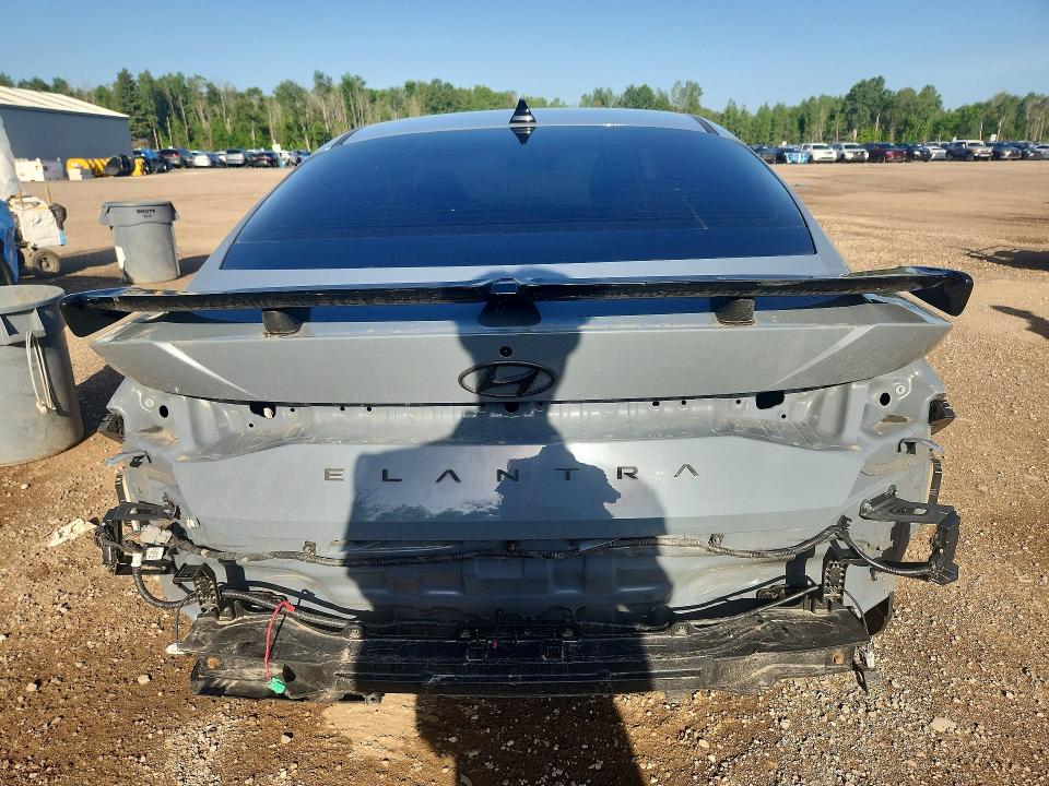 2022 Hyundai Elantra მანქანა იყიდება აუქციონზე, vin: KMHLN4AG6NU307797, აუქციონის ნომერი: 58297356