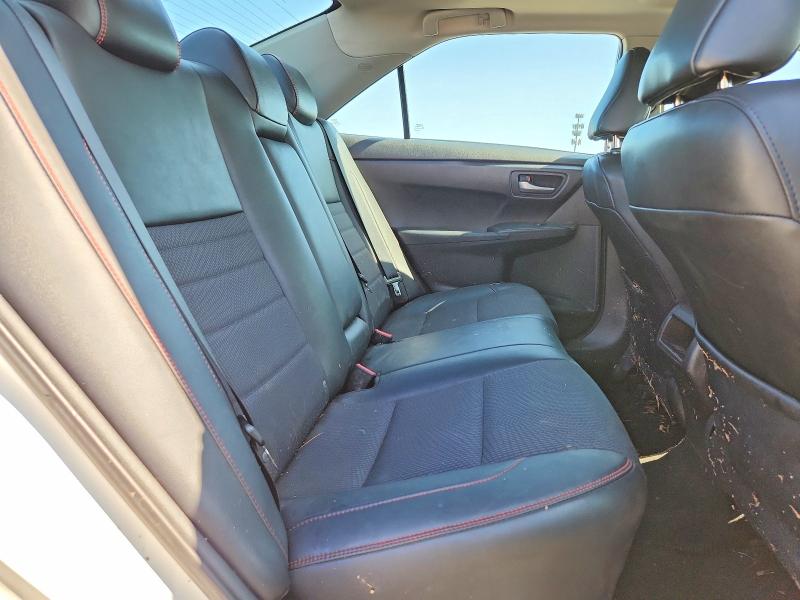 62440266 :رقم المزاد ، 4T1BF1FK8HU627115 vin ، 2017 Toyota Camry مزاد بيع