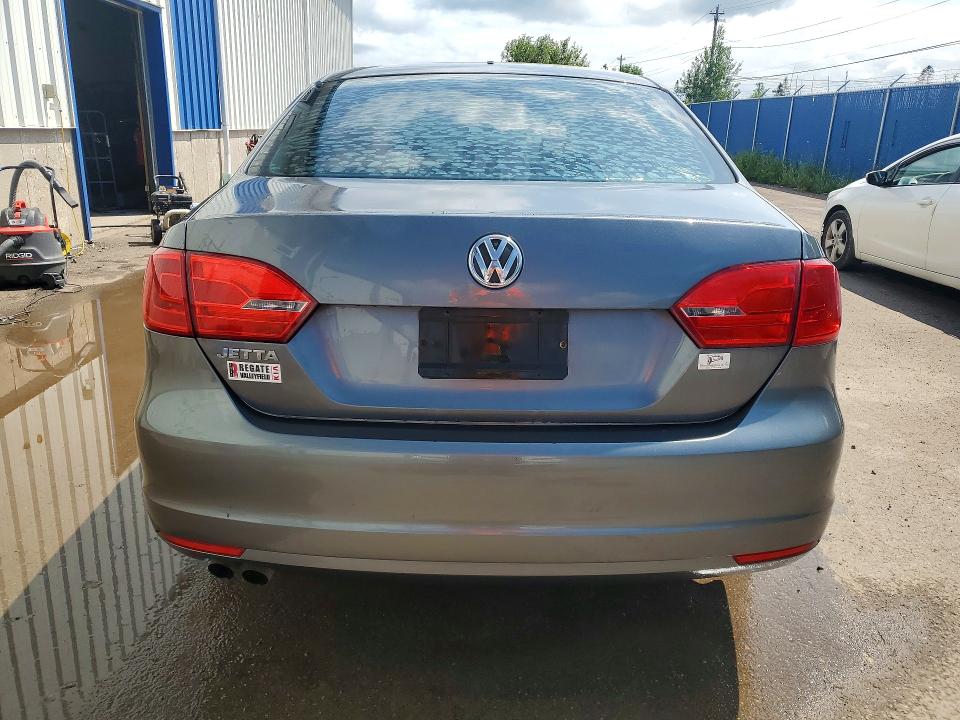 60581816 :رقم المزاد ، 3VW1K7AJ5DM270890 vin ، 2013 Volkswagen Jetta مزاد بيع