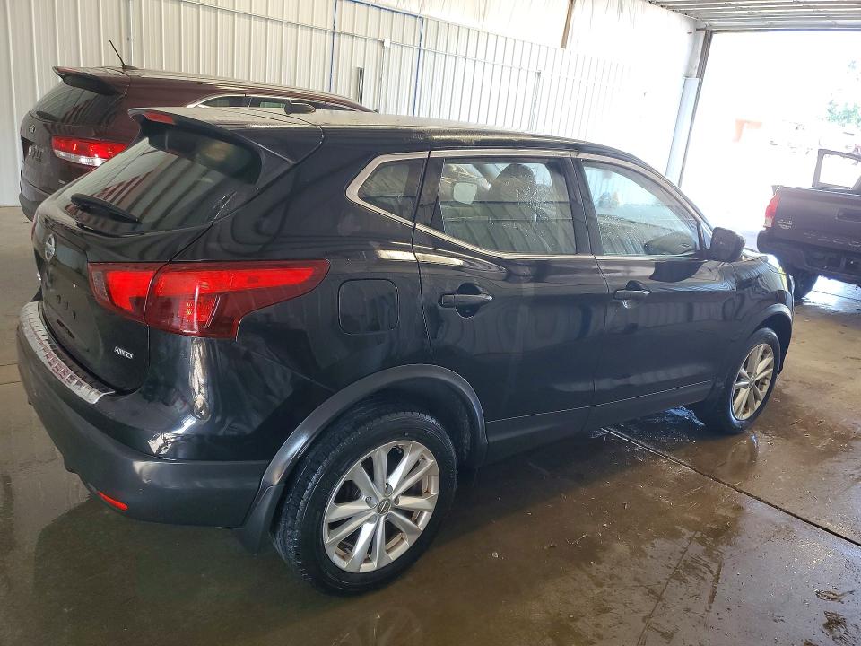 62243846 :رقم المزاد ، JN1BJ1CR6JW285620 vin ، 2018 Nissan Rogue Sport مزاد بيع