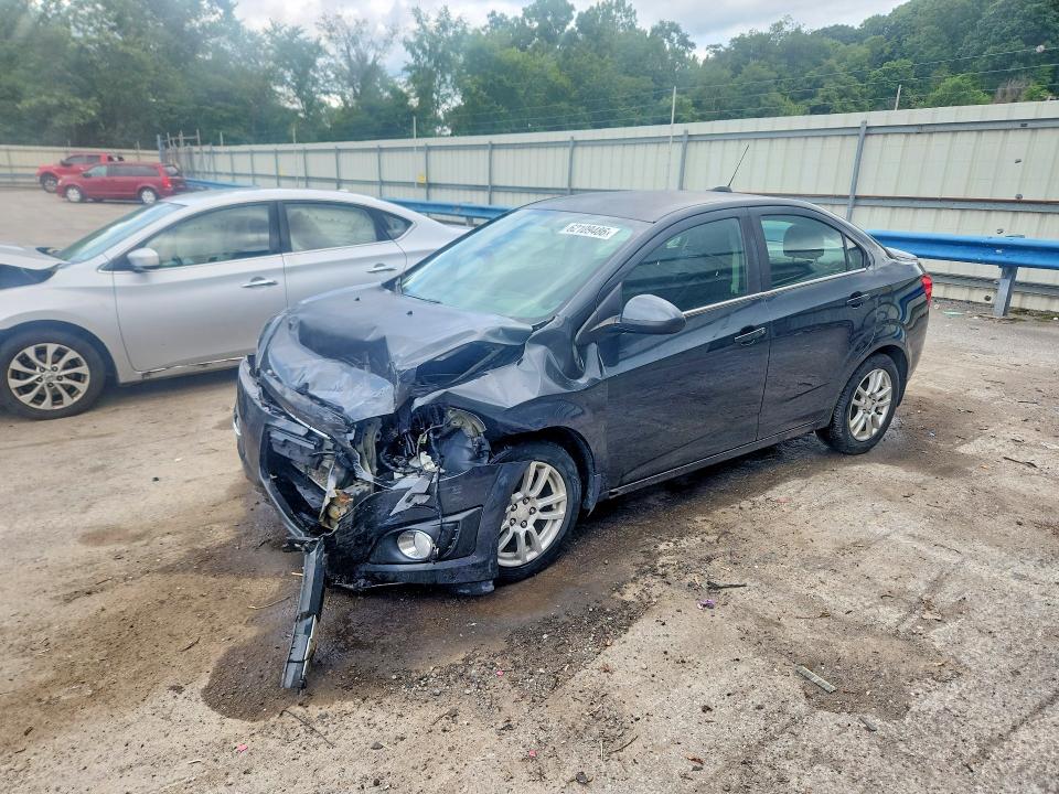 2015 Chevrolet Sonic მანქანა იყიდება აუქციონზე, vin: 1G1JC5SH3F4149847, აუქციონის ნომერი: 62109486