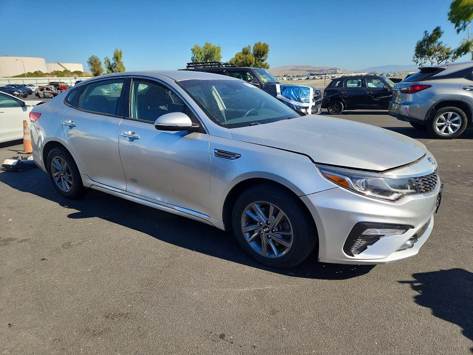 2020 Kia Optima მანქანა იყიდება აუქციონზე, vin: 5XXGT4L38LG435788, აუქციონის ნომერი: 60796166