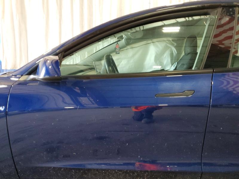 60488476 :رقم المزاد ، 5YJ3E1EAXNF370709 vin ، 2022 Tesla Model 3 مزاد بيع