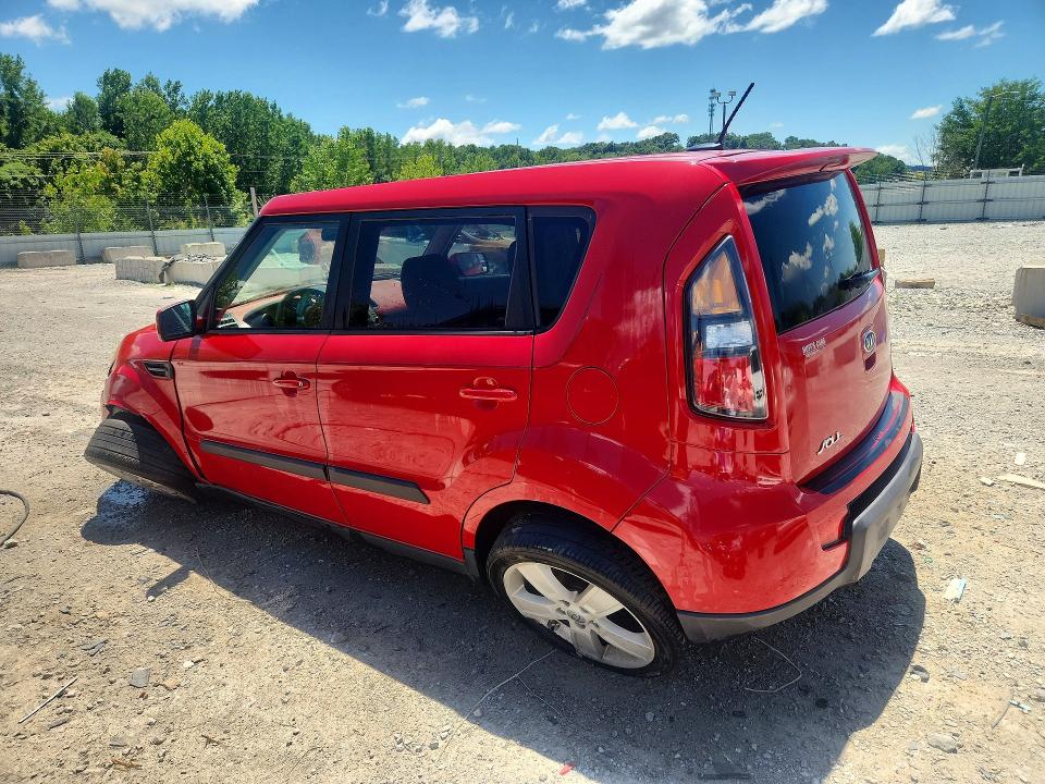 60772136 :رقم المزاد ، KNDJT2A29B7228984 vin ، 2011 Kia Soul مزاد بيع