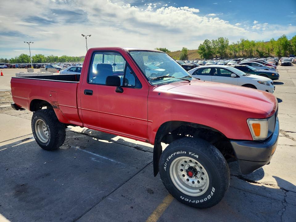 60665656 :رقم المزاد ، JT4VN01D0K2001536 vin ، 1989 Toyota Pickup مزاد بيع