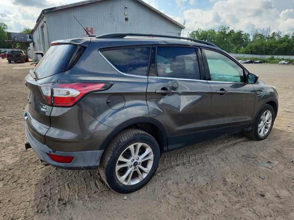 Продаж на аукціоні авто 2017 Ford Escape, vin: 1FMCU9G90HUB32167, номер лоту: 60170306