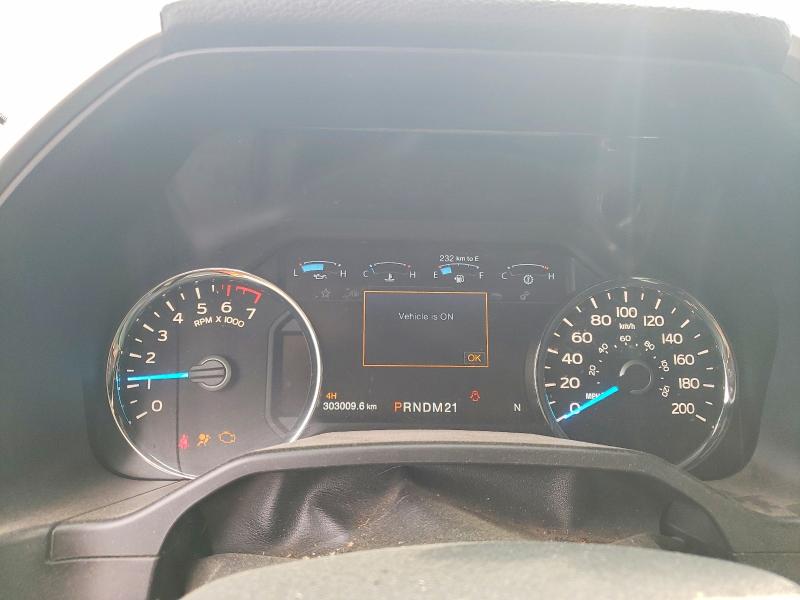 61940906 :رقم المزاد ، 1FTFW1EF6HFA01576 vin ، 2017 Ford F150 مزاد بيع