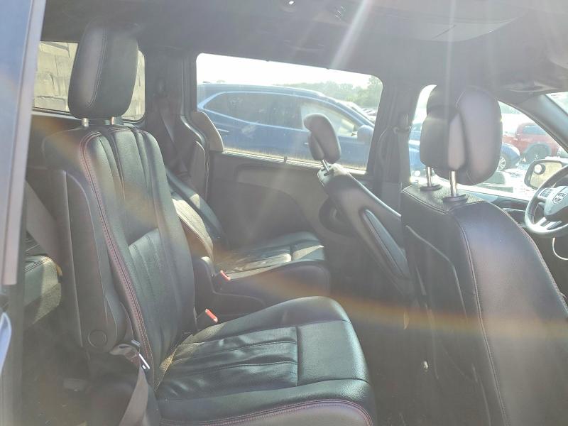 61899926 :رقم المزاد ، 2C4RDGEG7JR284082 vin ، 2018 Dodge Grand Caravan مزاد بيع