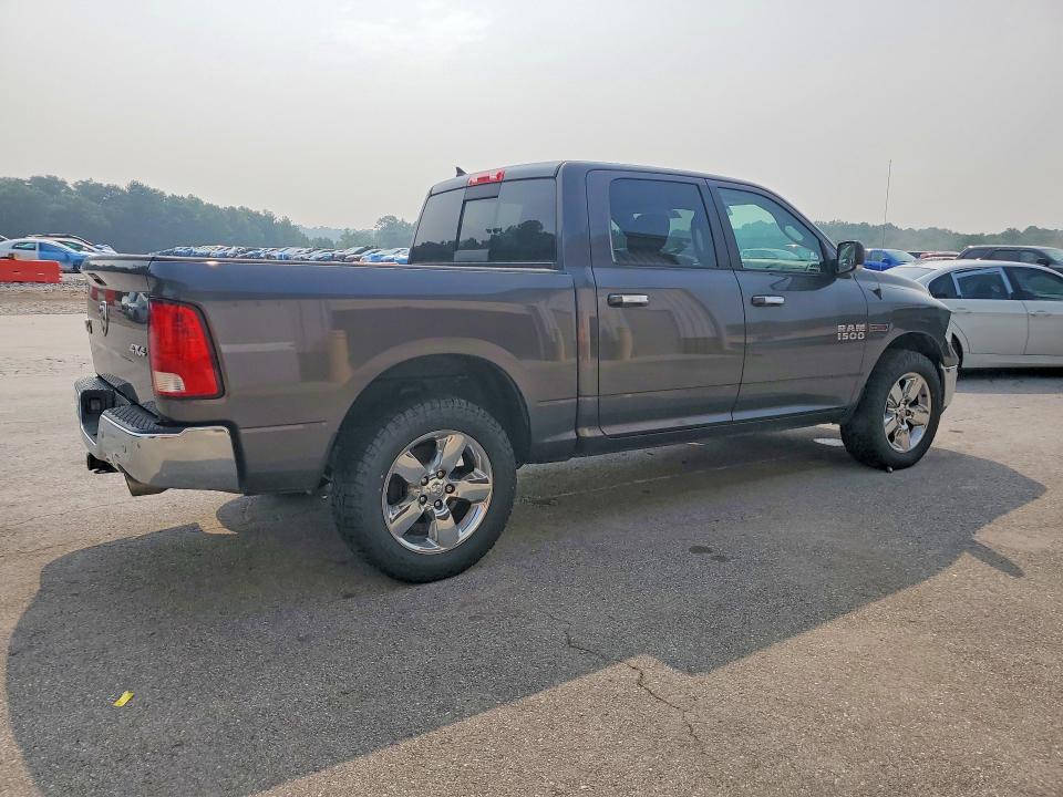 61169686 :رقم المزاد ، 1C6RR7LM2HS880758 vin ، 2017 Ram 1500 مزاد بيع