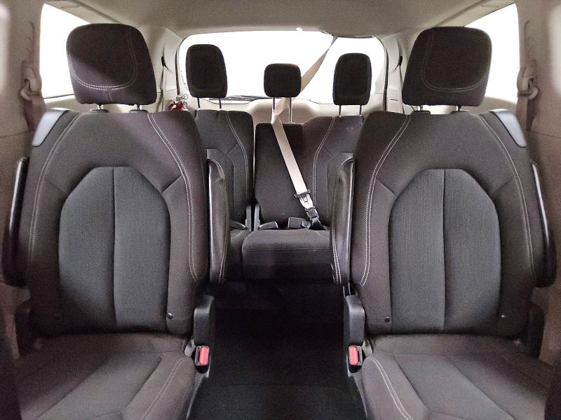 61012056 :رقم المزاد ، 2C4RC1CG2MR580280 vin ، 2021 Chrysler Voyager مزاد بيع