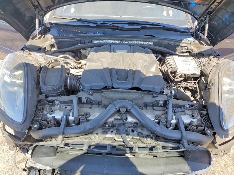 60178336 :رقم المزاد ، WP1AB2A5XLLB37629 vin ، 2020 Porsche Macan مزاد بيع