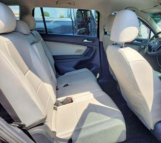 61040846 :رقم المزاد ، 3VV3B7AX4MM125129 vin ، 2021 Volkswagen Tiguan مزاد بيع