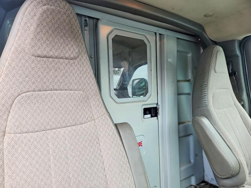 2017 Chevrolet Express G3500 მანქანა იყიდება აუქციონზე, vin: 1GB0GRFG3H1268913, აუქციონის ნომერი: 85632165