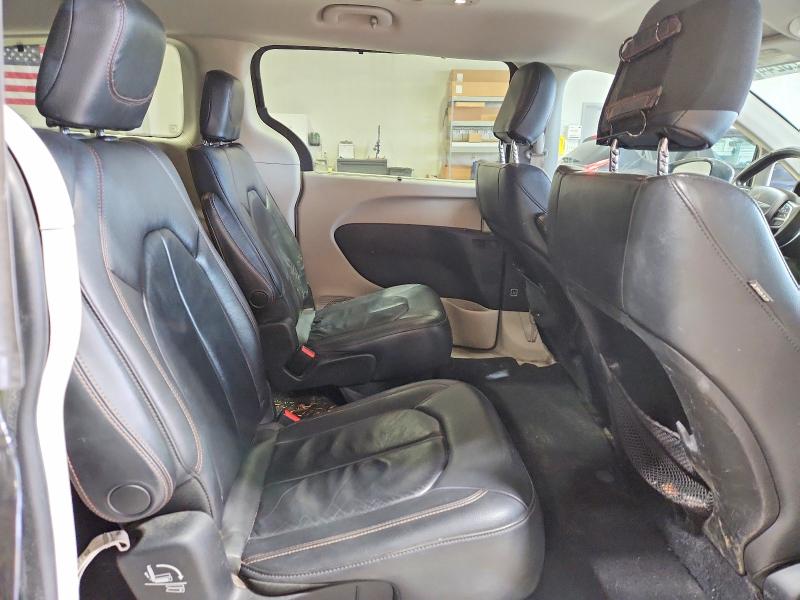 62324406 :رقم المزاد ، 2C4RC1BG7HR788338 vin ، 2017 Chrysler Pacifica مزاد بيع