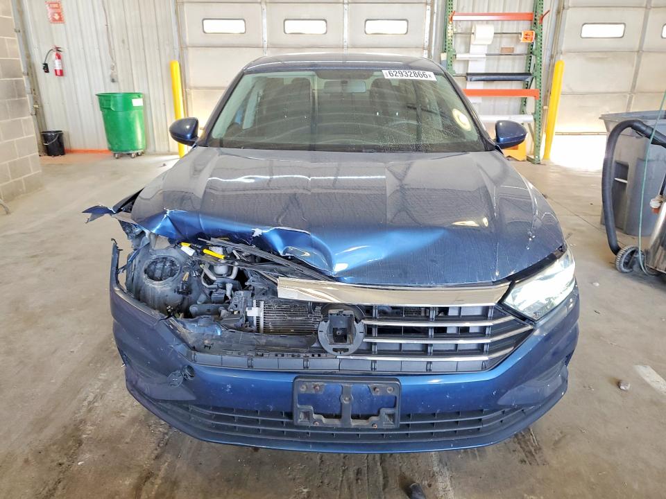 62932866 :رقم المزاد ، 3VWC57BU8KM023806 vin ، 2019 Volkswagen Jetta مزاد بيع