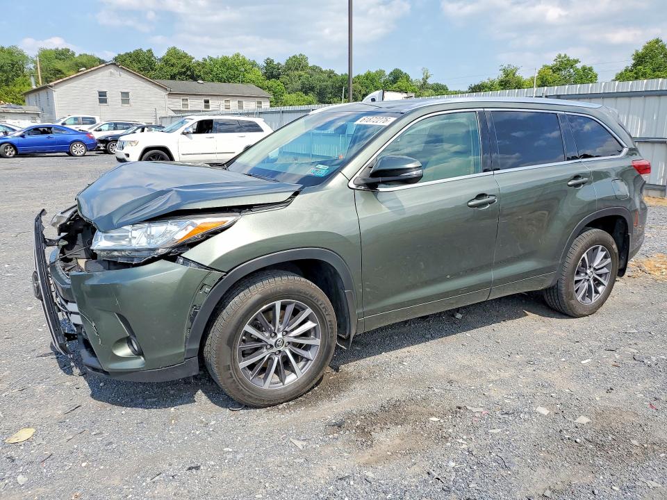Aukcja sprzedaży 2018 Toyota Highlander, vin: 5TDJZRFH8JS818795, numer aukcji: 61872276