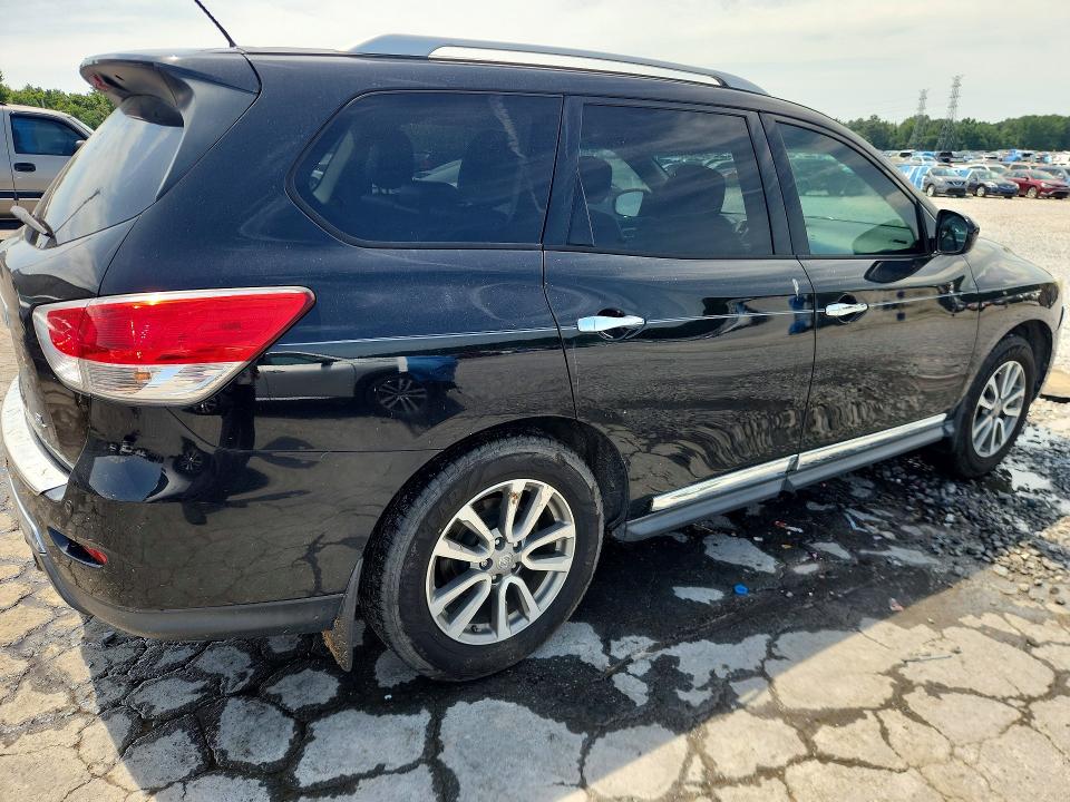 Продажа на аукционе авто 2015 Nissan Pathfinder, vin: 5N1AR2MN9FC686618, номер лота: 61918156