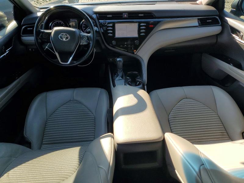63172676 :رقم المزاد ، 4T1B11HK1KU685666 vin ، 2019 Toyota Camry مزاد بيع