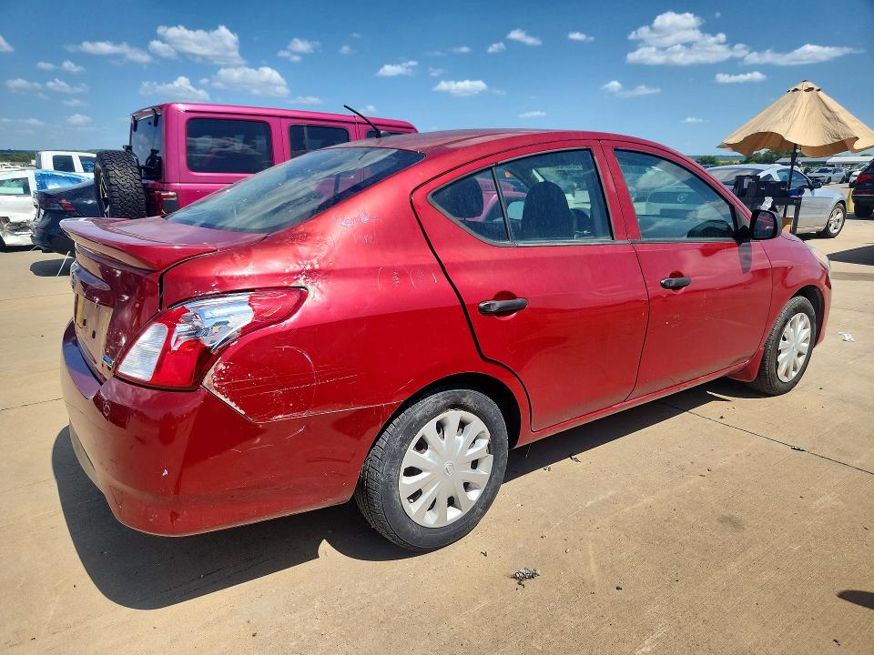 60800656 :رقم المزاد ، 3N1CN7AP3FL950418 vin ، 2015 Nissan Versa مزاد بيع