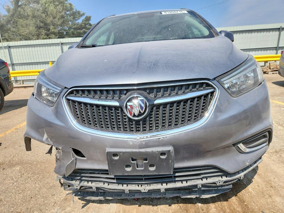 61868216 :رقم المزاد ، KL4CJASB5LB047378 vin ، 2020 Buick Encore مزاد بيع