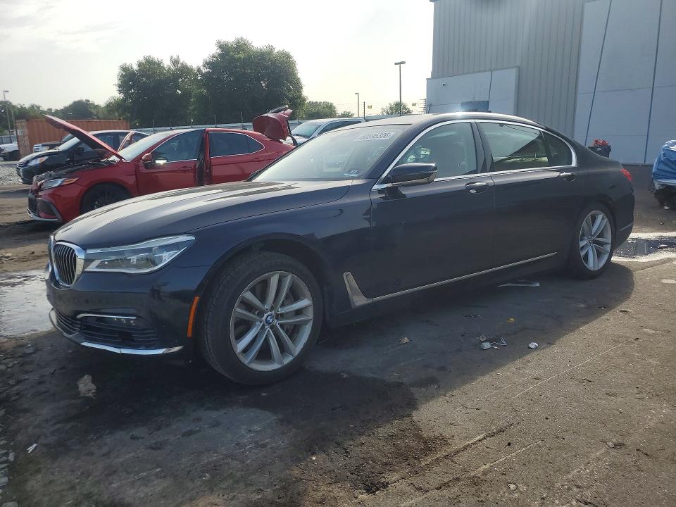 2017 Bmw 750 მანქანა იყიდება აუქციონზე, vin: WBA7F2C55HG422684, აუქციონის ნომერი: 60595306