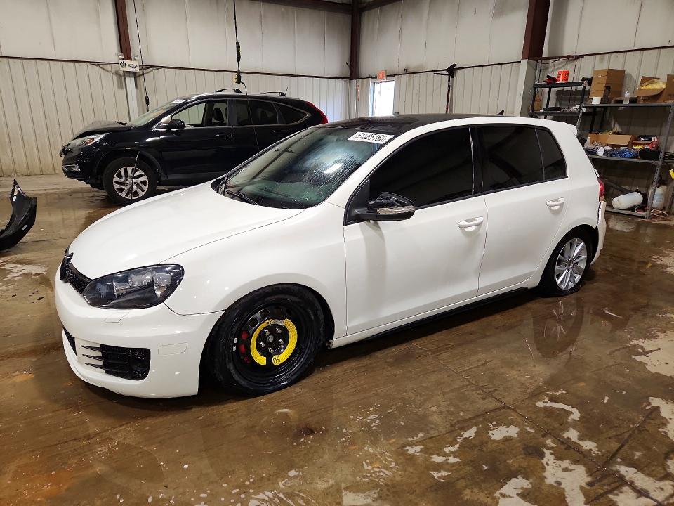 61585166 :رقم المزاد ، WVWGD7AJ7EW010631 vin ، 2014 Volkswagen Gti مزاد بيع