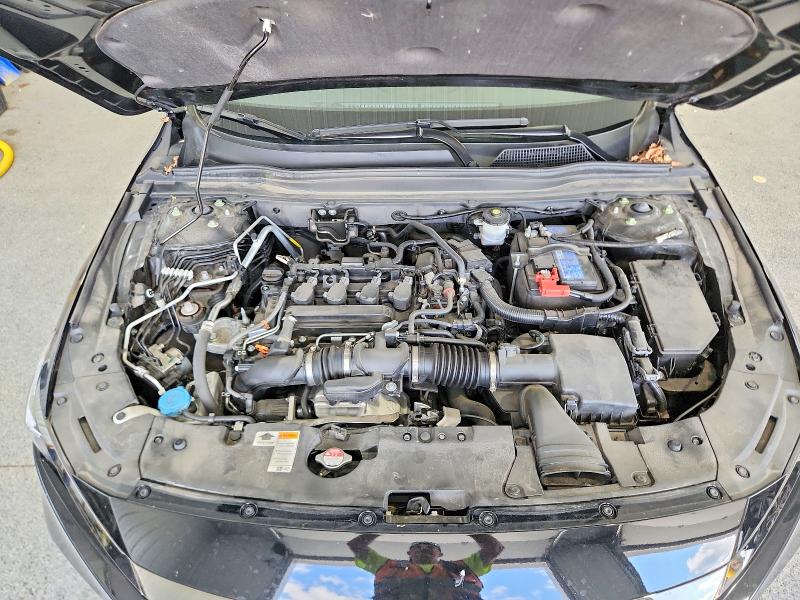 Продажа на аукционе авто 2022 Honda Accord, vin: 1HGCV1F37NA103229, номер лота: 62714916