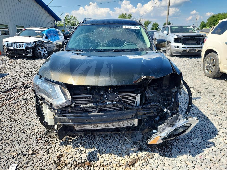 2017 Nissan Rogue მანქანა იყიდება აუქციონზე, vin: KNMAT2MV6HP585358, აუქციონის ნომერი: 61212746