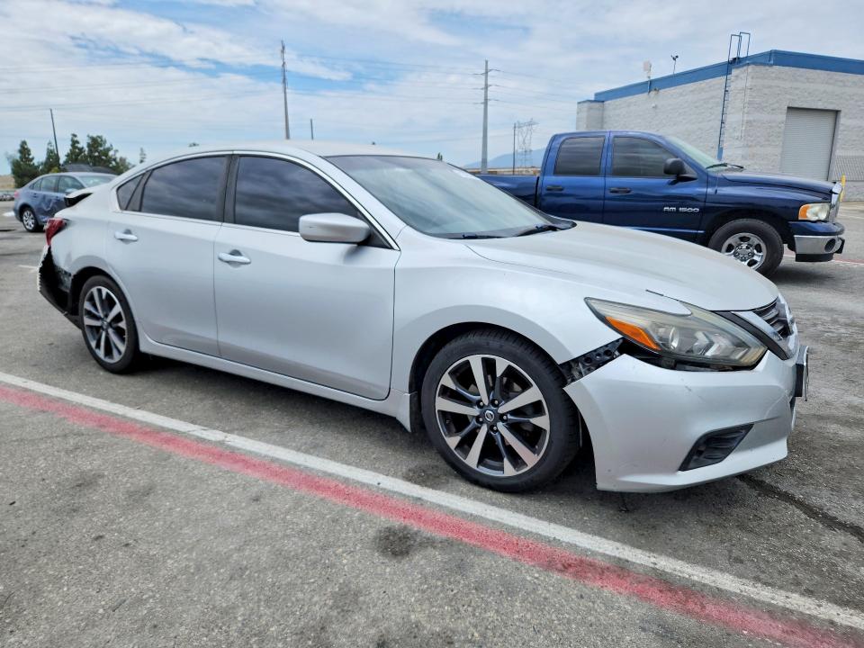 Aukcja sprzedaży 2017 Nissan Altima, vin: 1N4AL3AP4HC108033, numer aukcji: 61625756