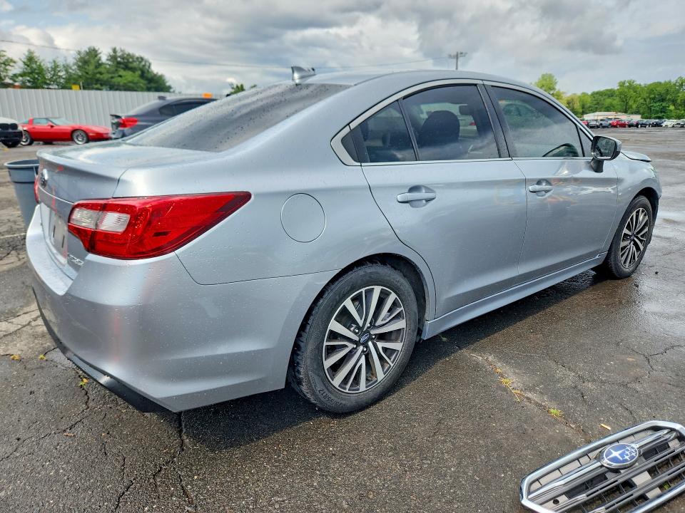 Продажа на аукционе авто 2018 Subaru Legacy, vin: 4S3BNAC68J3022800, номер лота: 62702106