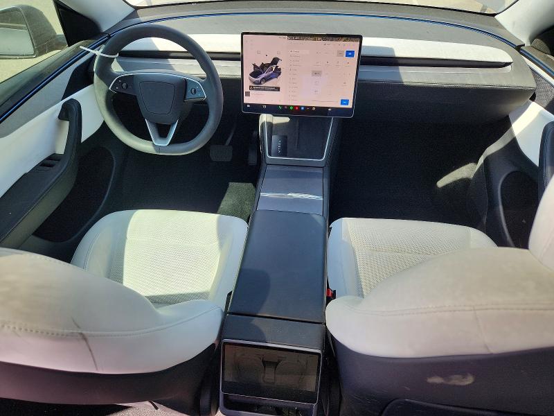 60014786 :رقم المزاد ، 7SAYGDEE5TF329439 vin ، 2026 Tesla Model Y مزاد بيع