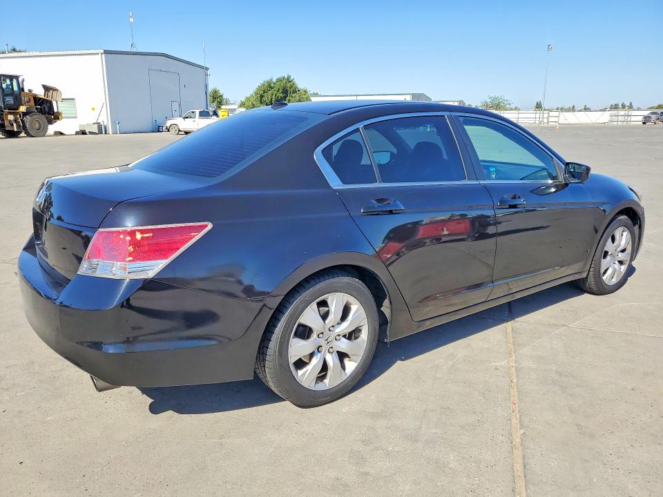 62921966 :رقم المزاد ، 1HGCP2F89AA002151 vin ، 2010 Honda Accord مزاد بيع