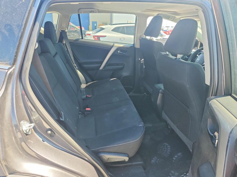 62140336 :رقم المزاد ، 2T3WFREV3JW405753 vin ، 2018 Toyota Rav4 مزاد بيع