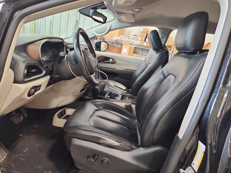 58395276 :رقم المزاد ، 2C4RC1BG1HR553644 vin ، 2017 Chrysler Pacifica مزاد بيع