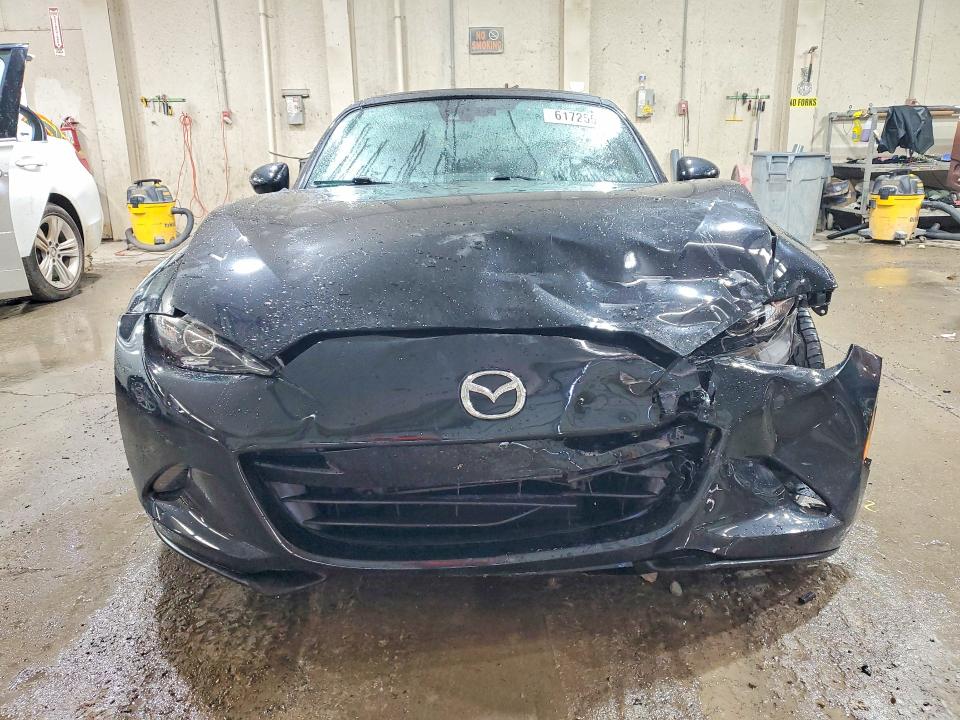 61725526 :رقم المزاد ، JM1NDAM72J0201438 vin ، 2018 Mazda Mx-5 Miata مزاد بيع