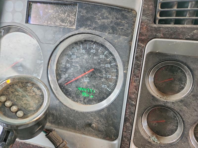 2010 Kenworth T800 მანქანა იყიდება აუქციონზე, vin: 1XKDP4EX6AJ273499, აუქციონის ნომერი: 62763846