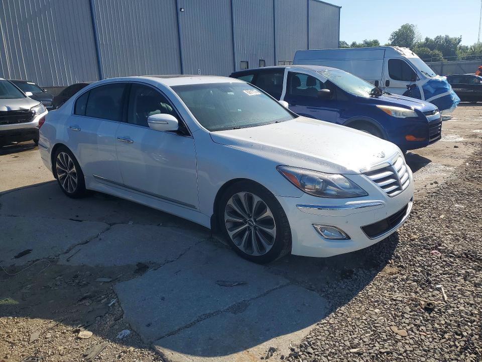 2014 Hyundai Genesis მანქანა იყიდება აუქციონზე, vin: KMHGC4DH2EU261056, აუქციონის ნომერი: 62617276