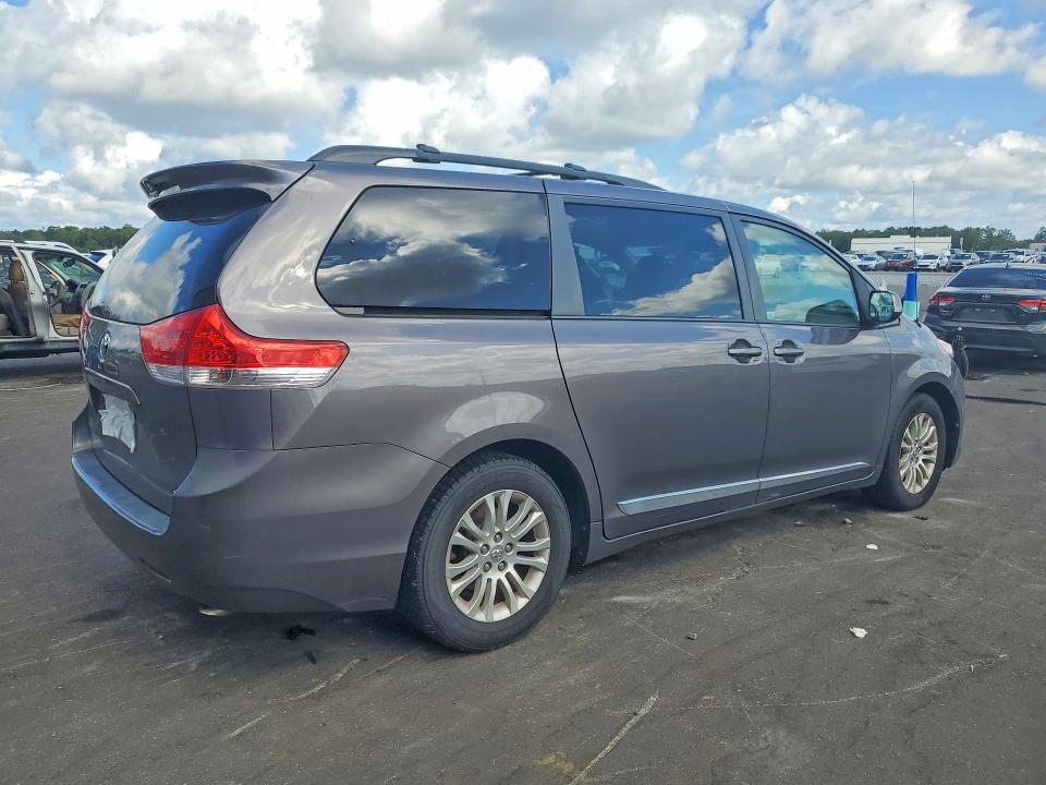 Продажа на аукционе авто 2012 Toyota Sienna, vin: 5TDYK3DC7CS273344, номер лота: 60420806